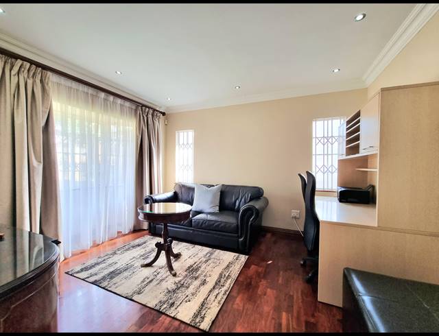 5 BEDROOM HOUSE TO LET IN BEDFORDVIEW